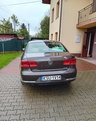 Volkswagen Passat cena 43000 przebieg: 141650, rok produkcji 2012 z Wąchock małe 56